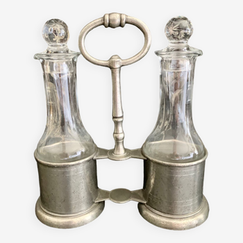 Oil and vinegar server