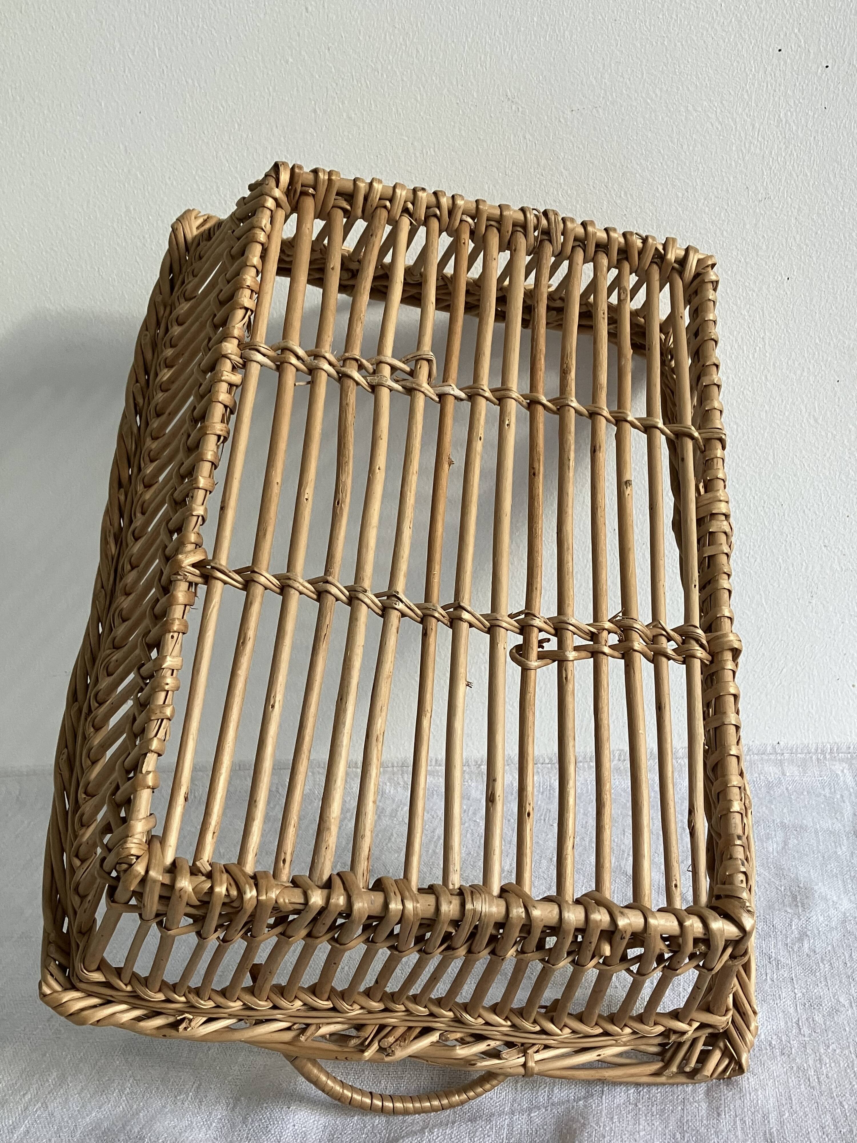 Woven wicker basket