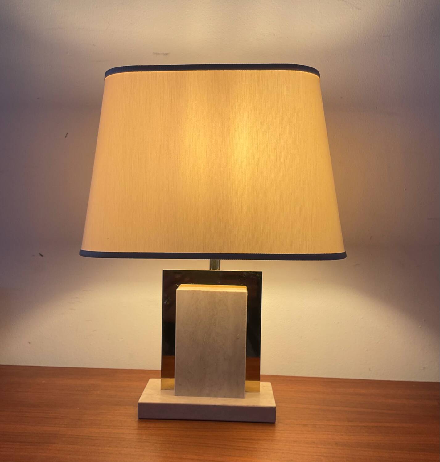 Travertine and brass lamp from the 70s
