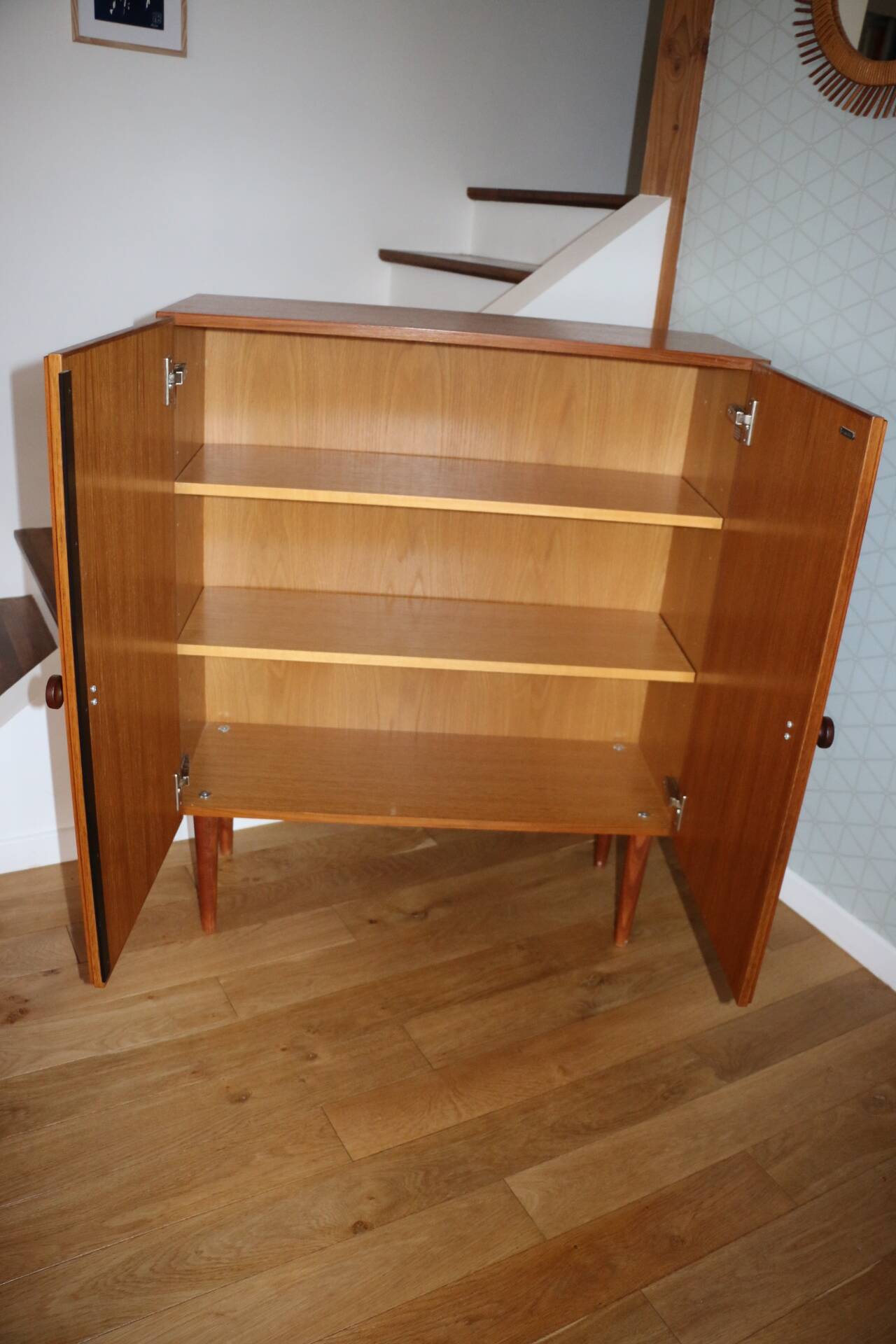 Omnia sideboard with 2 doors