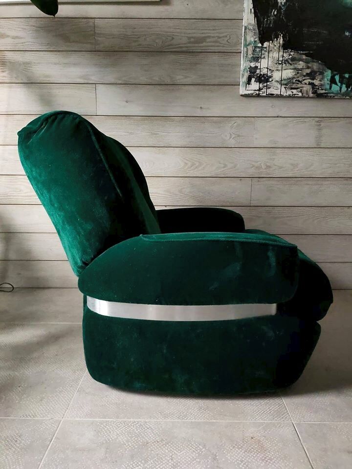 Pair of vintage armchairs in green velvet foret and chrome