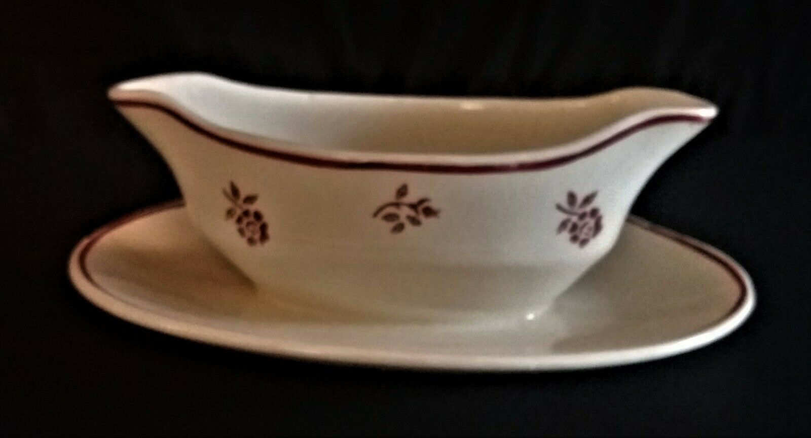 Pexonne earthenware saucière model Algiers