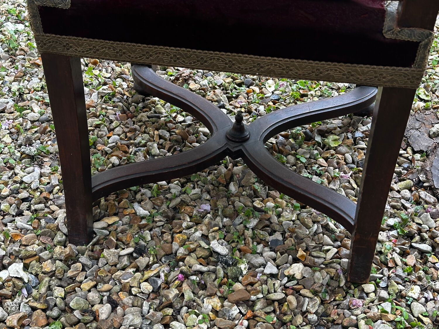 English chair in mahogany, X-shaped legs – 19th century