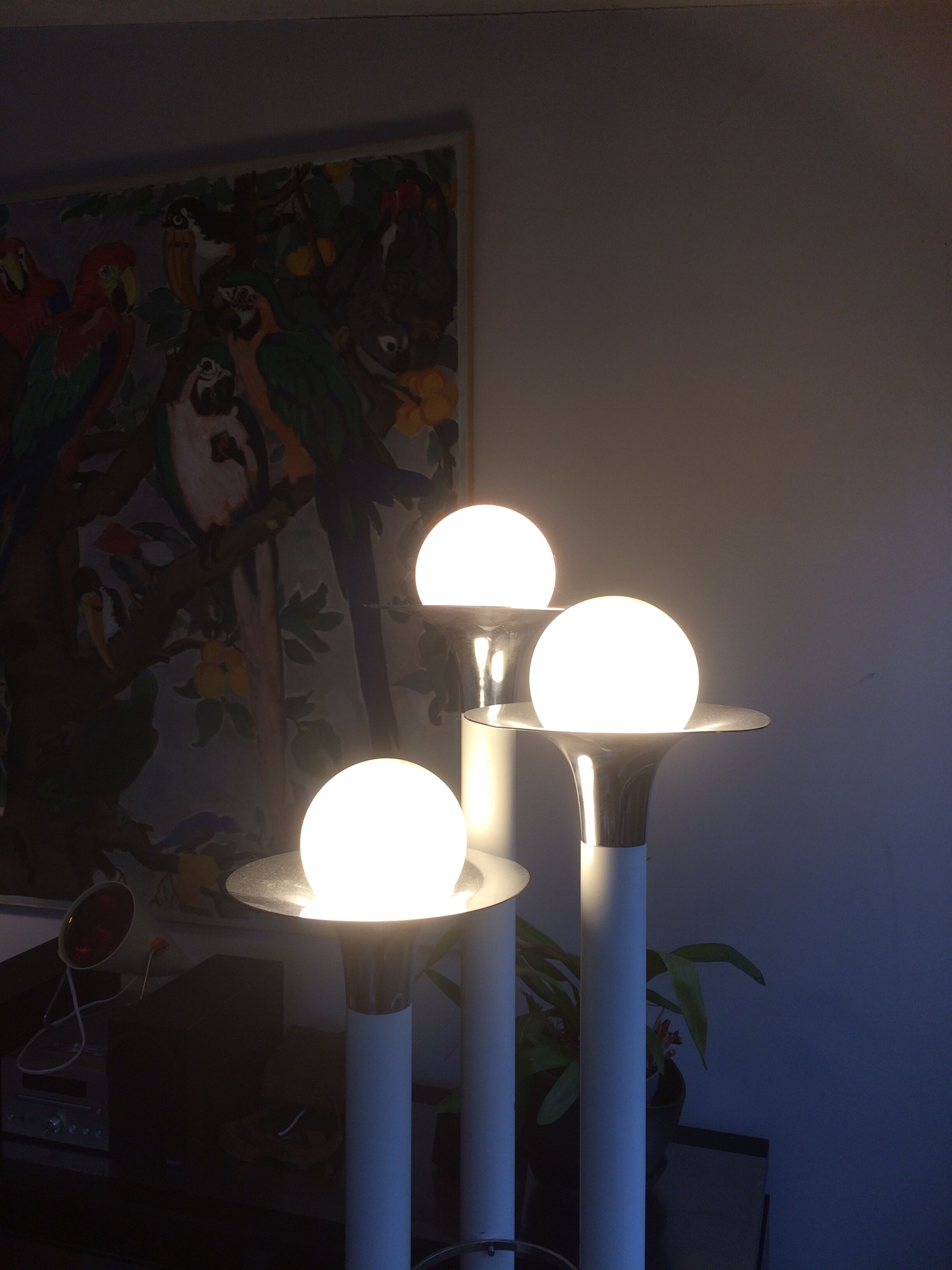 Space-age "trumpet" lamppost circa 1970s