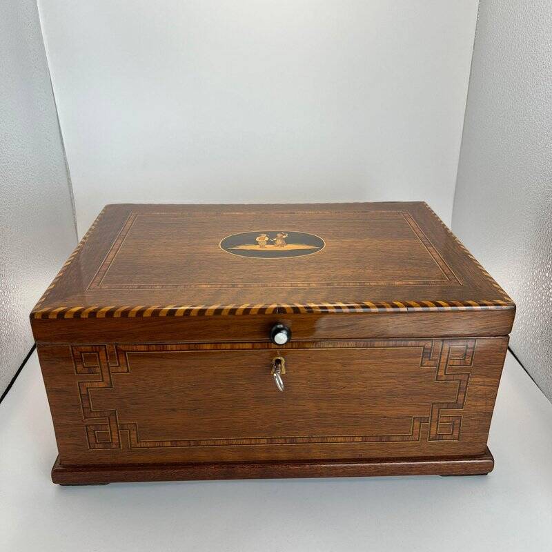 Biedermeier Box in Walnut on Oak, South Germany, 1850