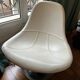 Fauteuil pivotant "egg tirup" de carl öjerstam ", cuir blanc