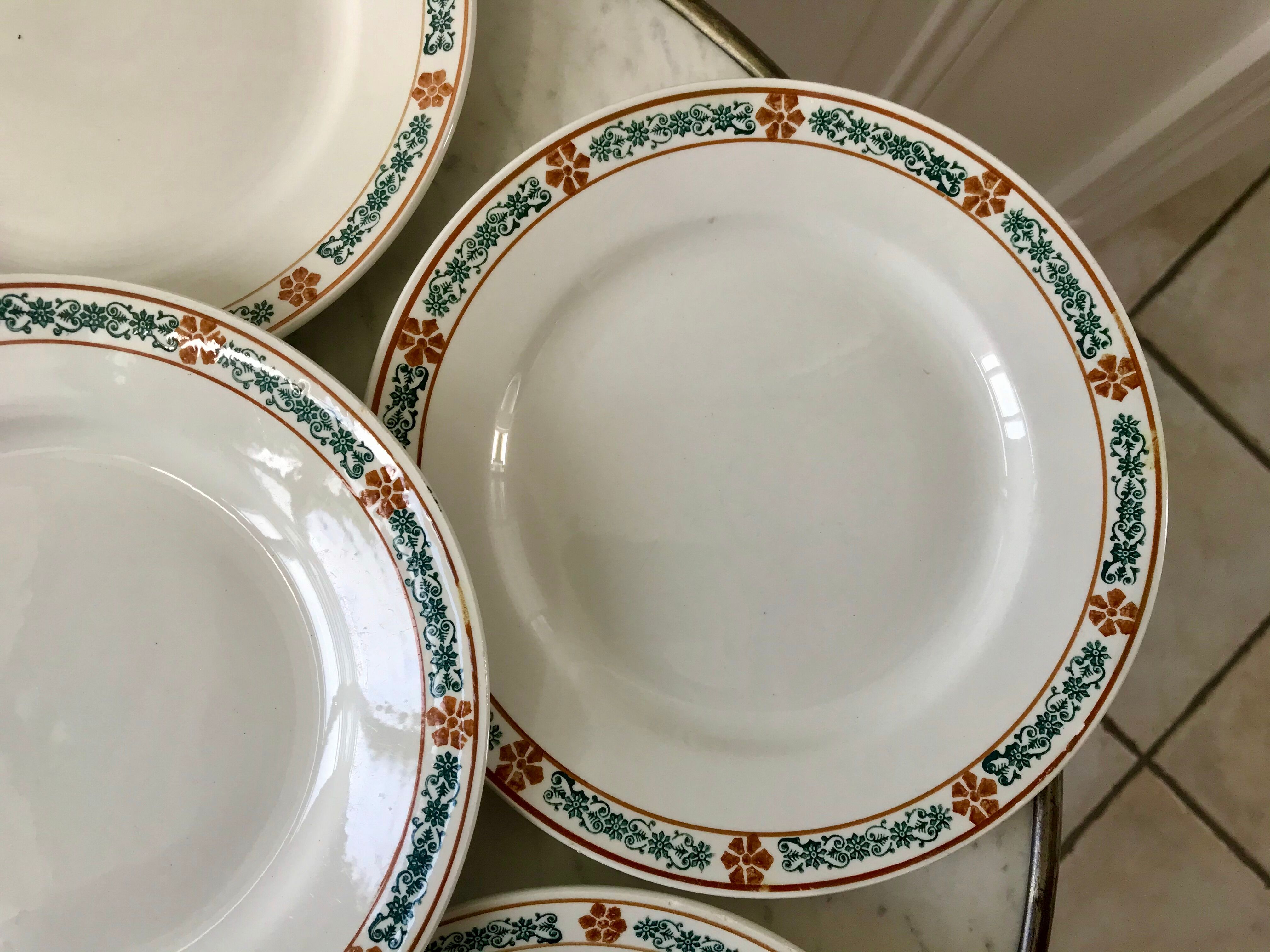 set of 6 flat plates Terre de Fer St Amand model "Molière" XXth