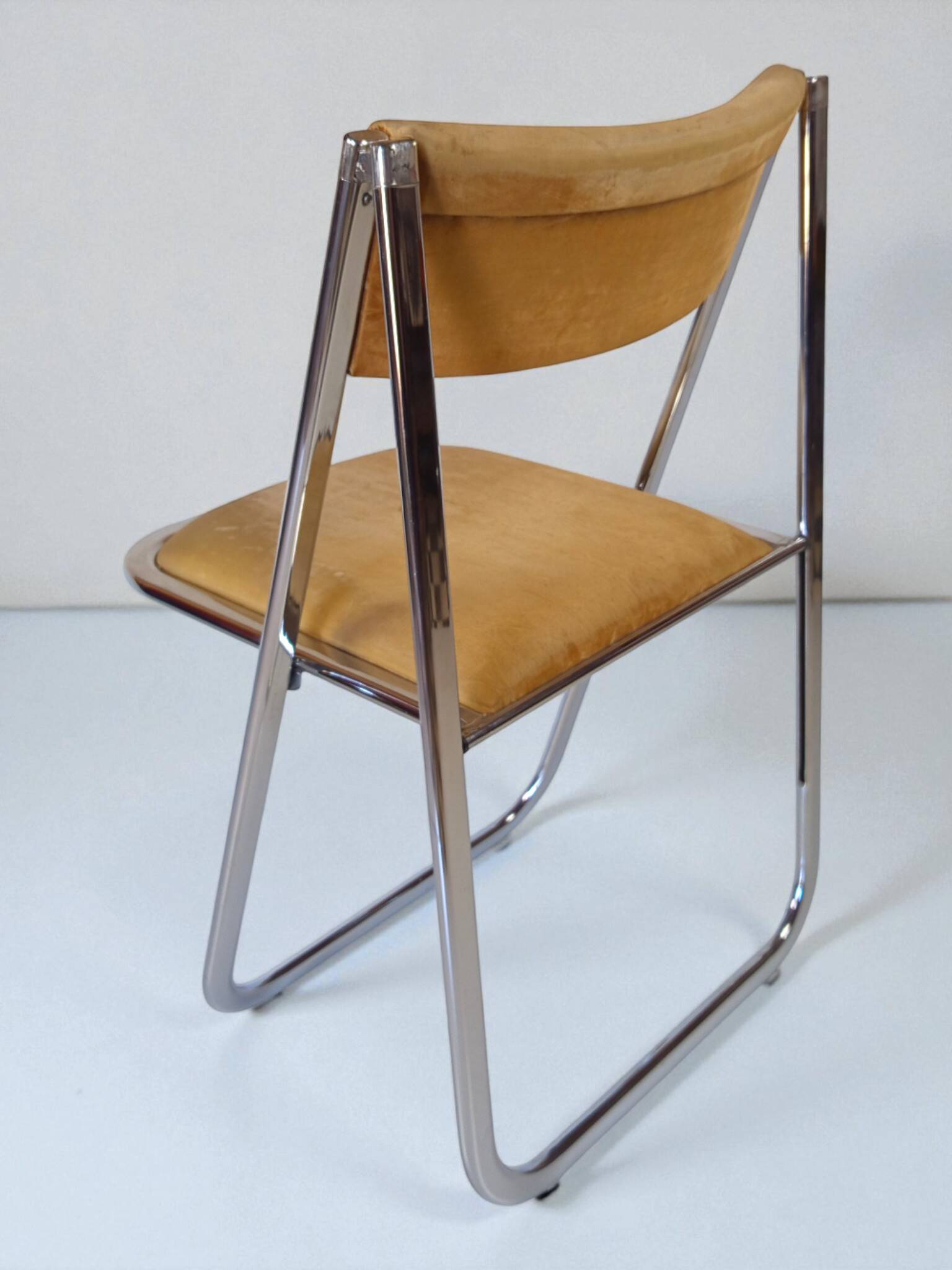 Vintage folding chair, Italian design