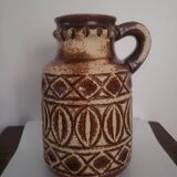 Vintage vase with handle