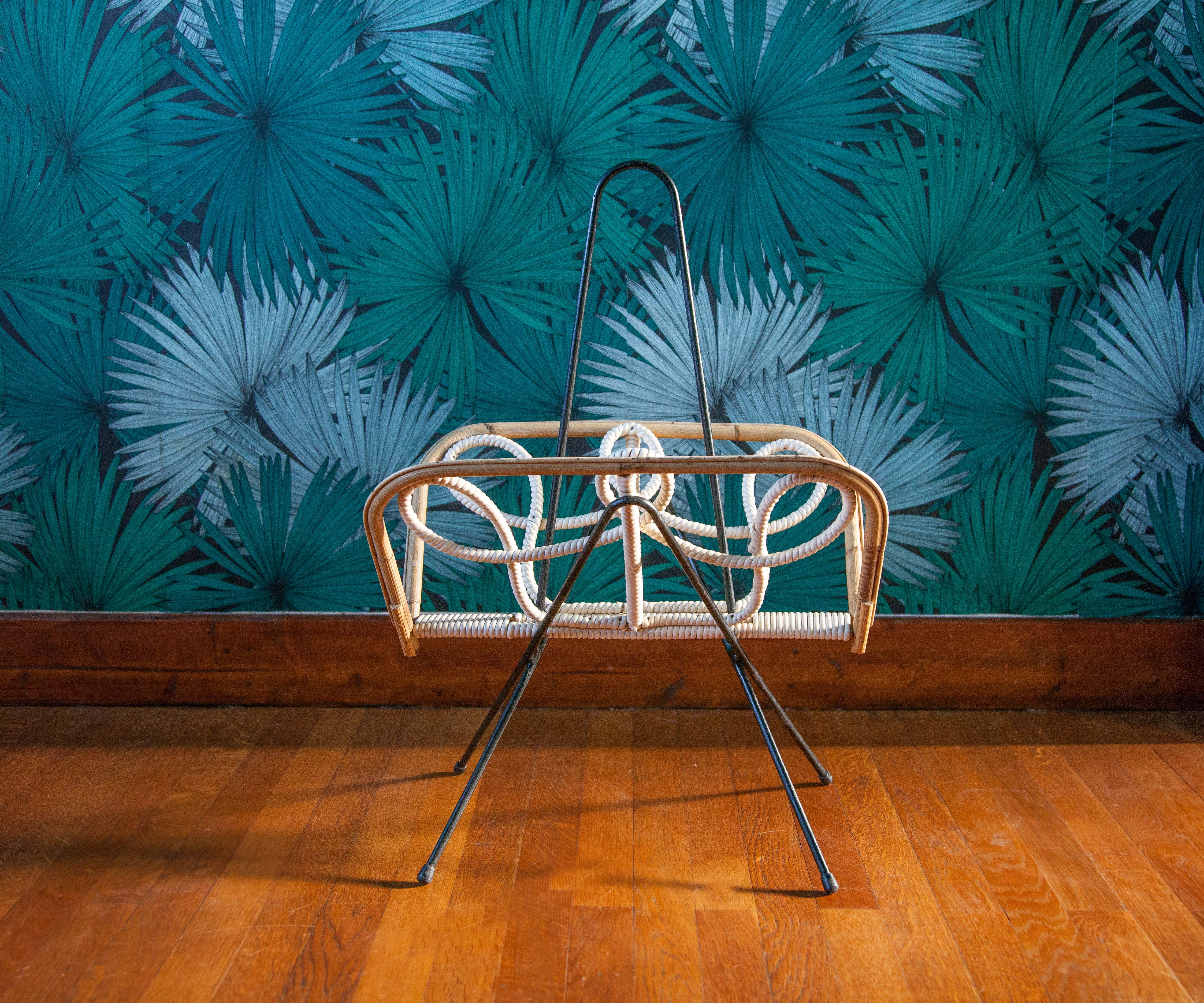 Vintage magazine holder