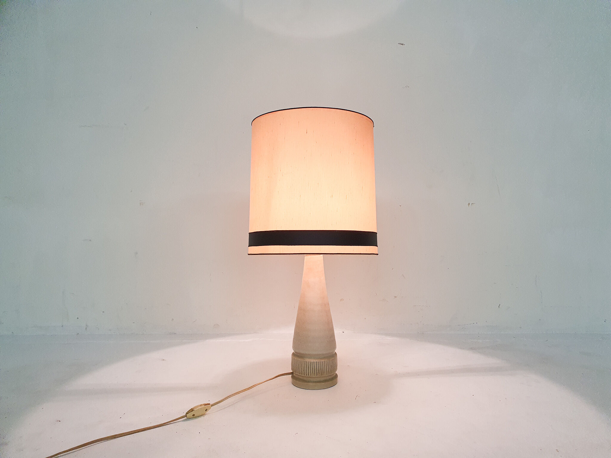 White ceramic table light by Mobach, The Netherlands, 1950's