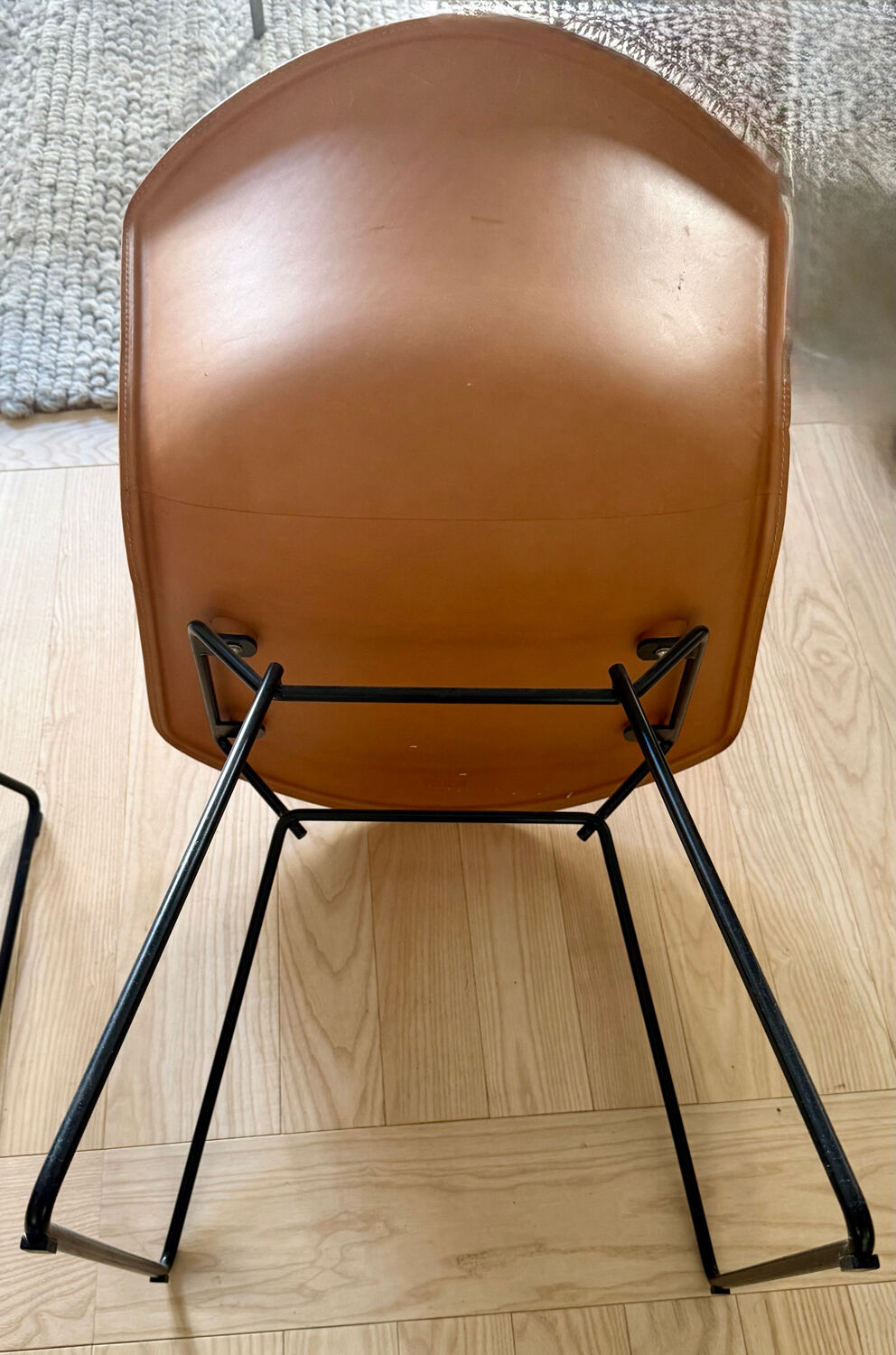Set of 4 Bertoia chairs