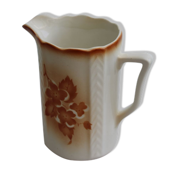 Old pitcher