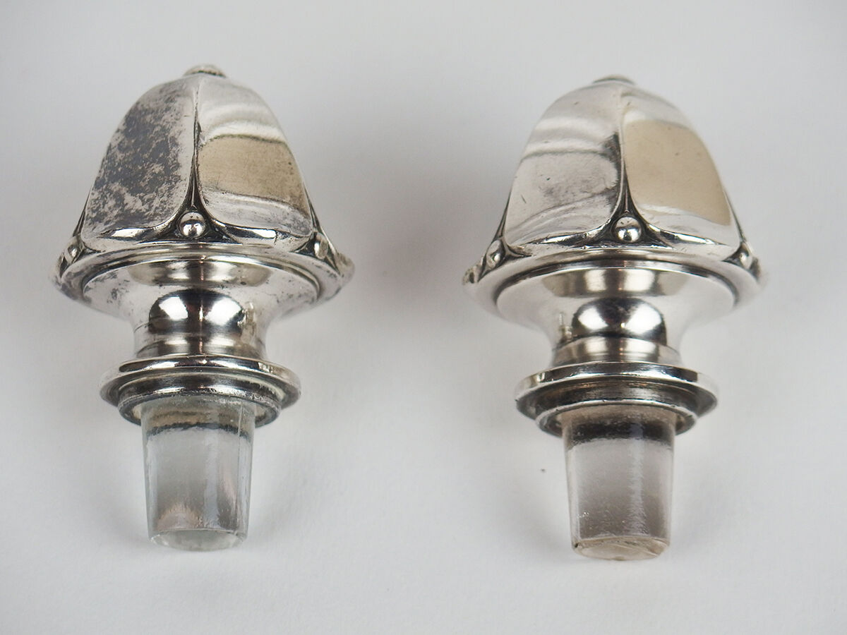 Pair of Art Deco decanters Gallia Cristofle