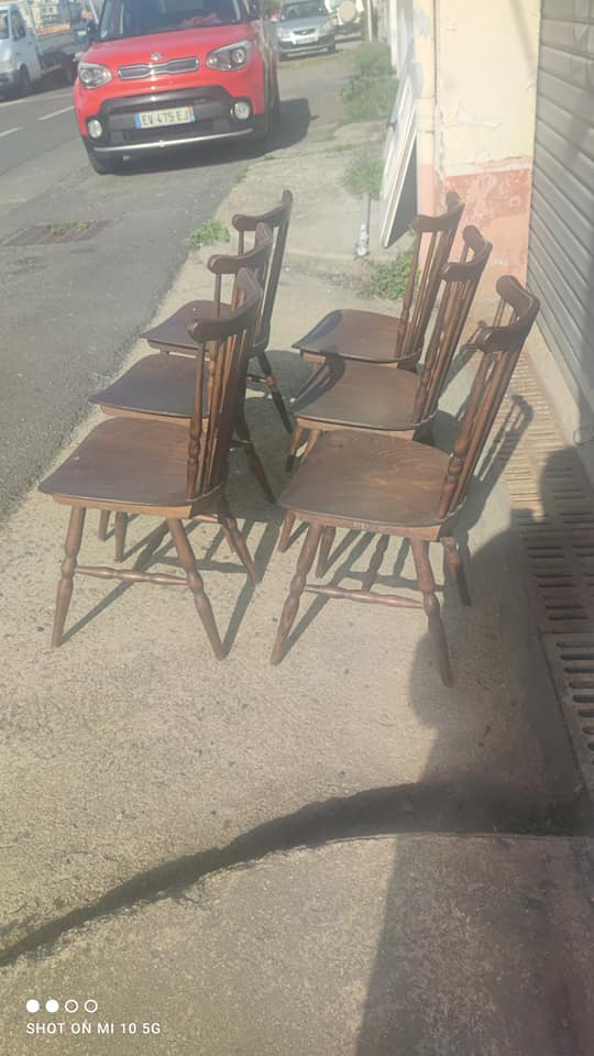 Set of 6 "Menuet" model chairs by Baumann circa 1960