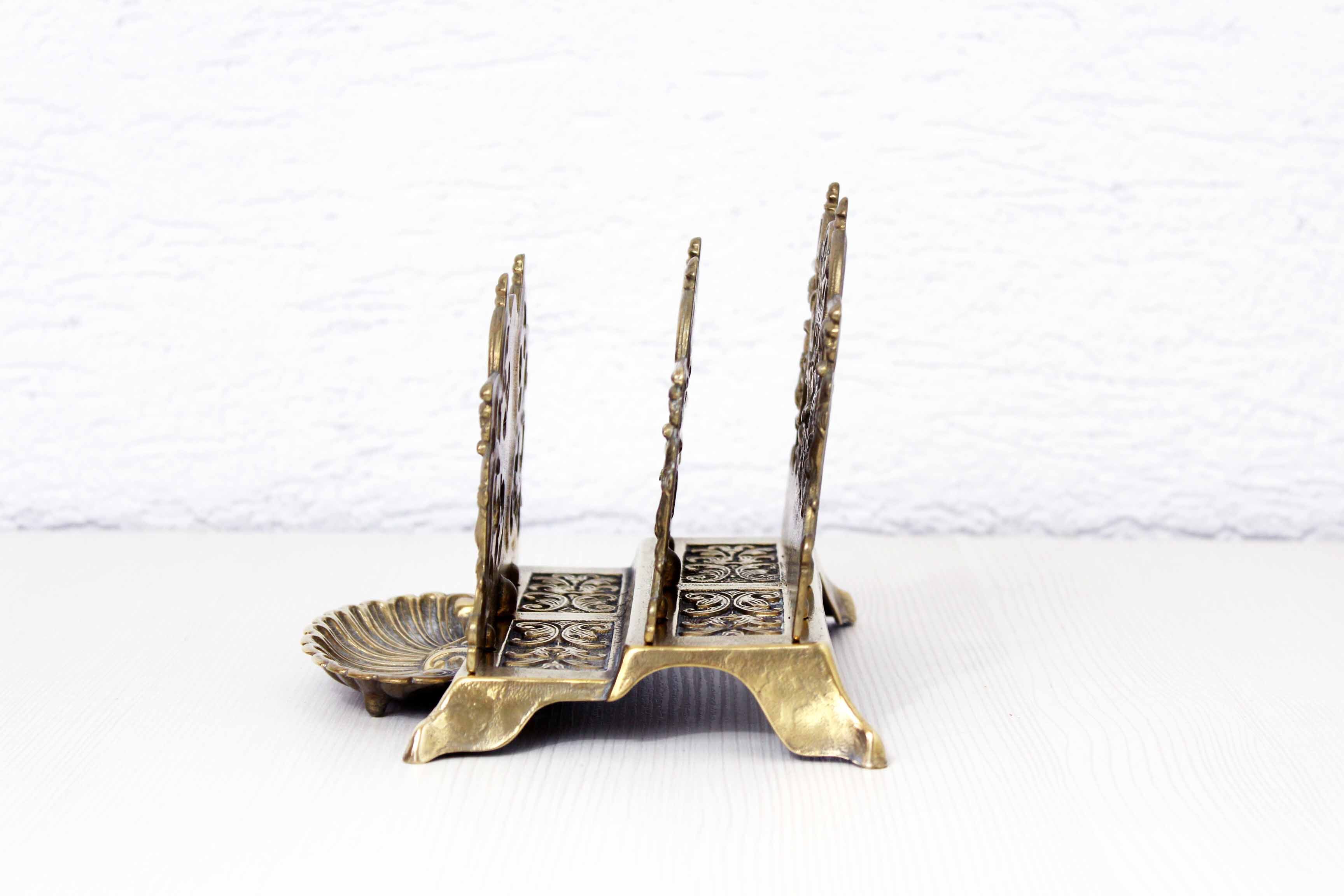 Letter door, empty bronze pocket