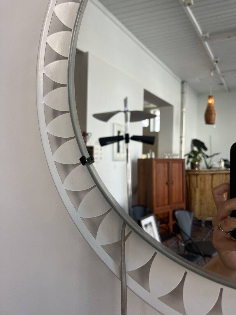 Illuminated flower mirror – Hillebrand, Ernst Igl