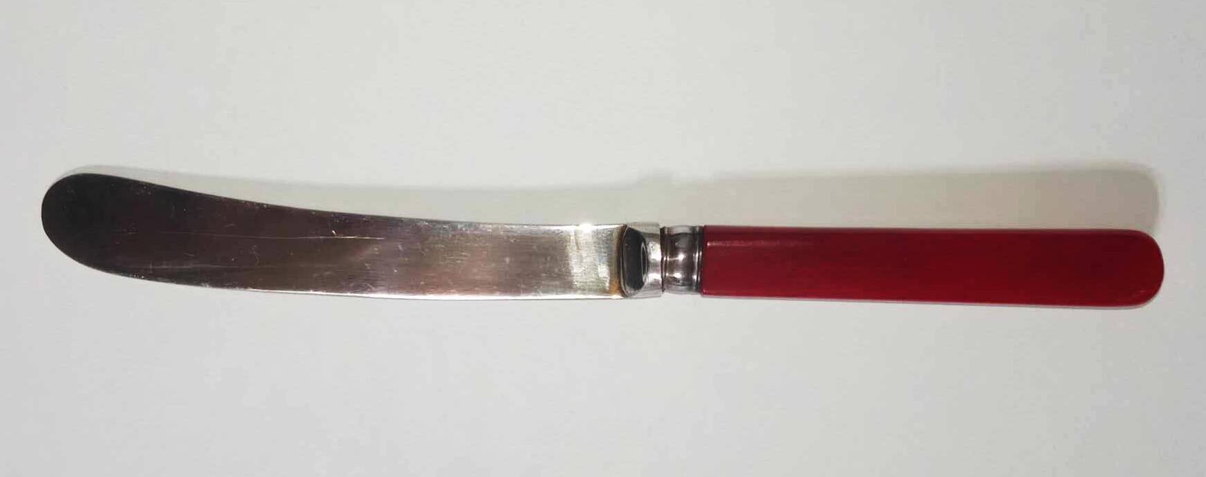 Art Deco Silver Plated Cased Butter or Breakfast Knifes