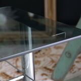 Table basse métal chromé et verre fumé Space Age