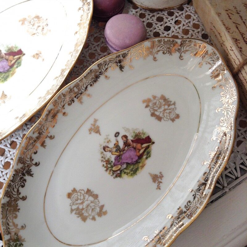 Pair of Porcelain Dishes