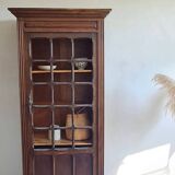 Parisian wardrobe - showcase spirit