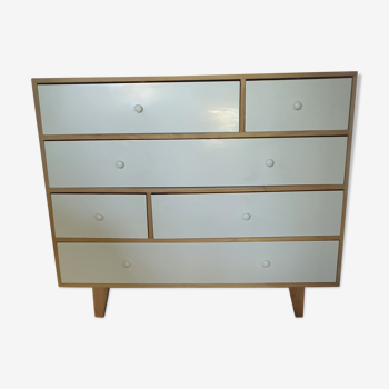 Scandinavian-style 6-drawer dresser