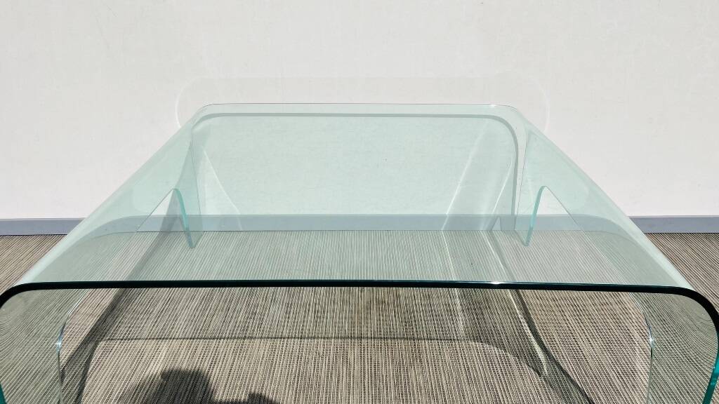 Table basse verre carrée. Vintage 90s