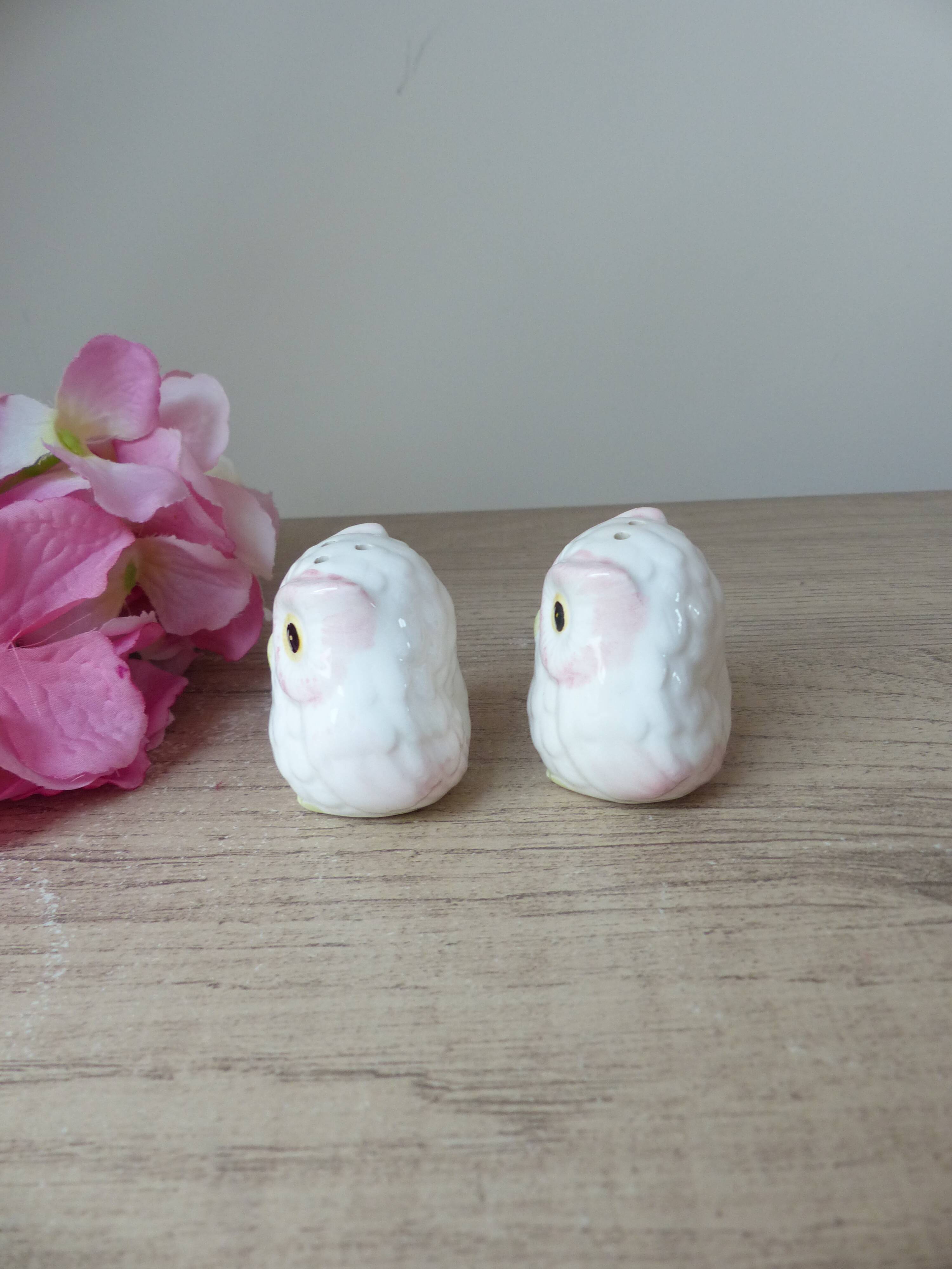 Vintage japan white and pink ceramic owl salt and pepper shaker set