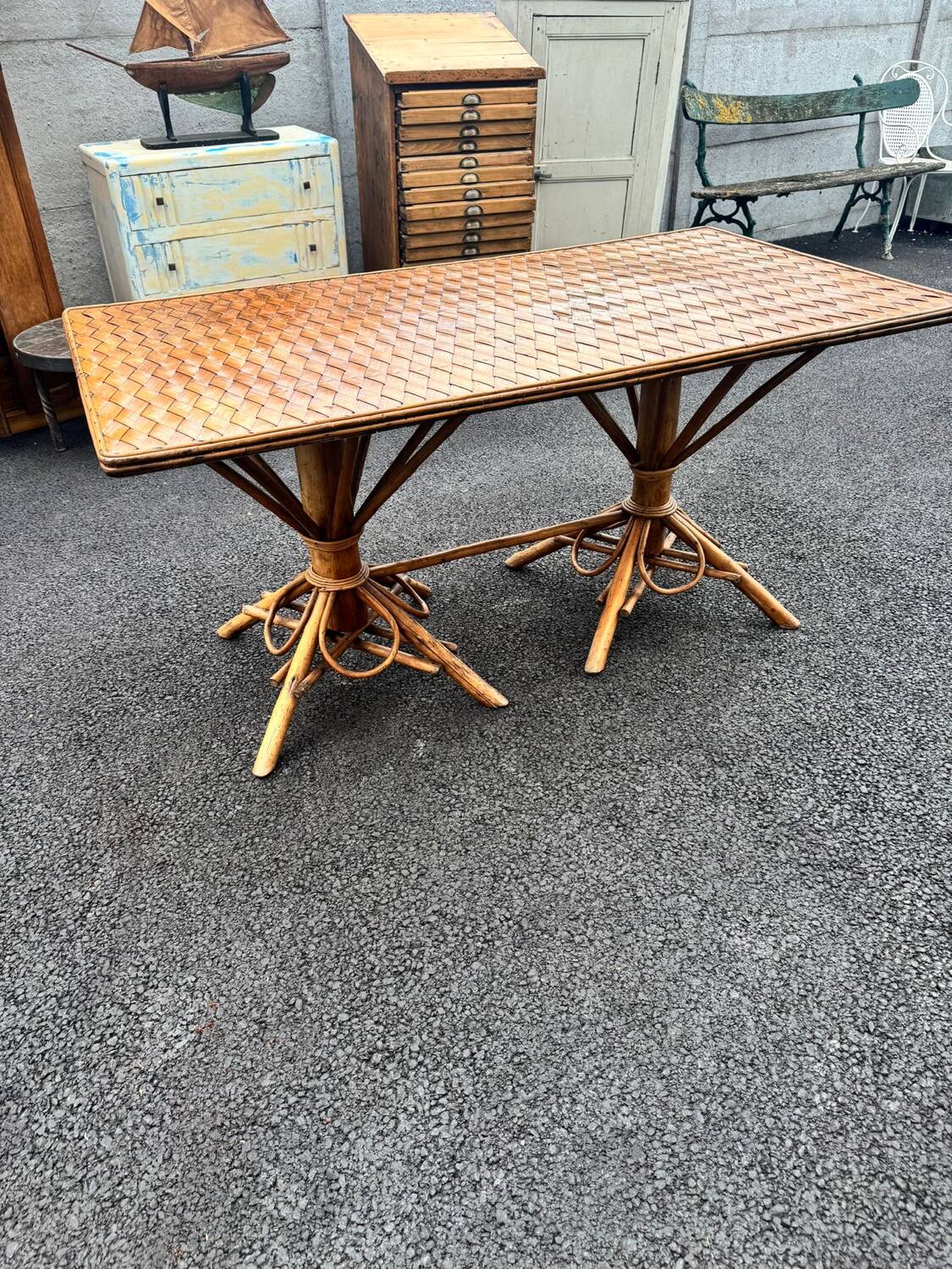 Vintage 1950s set: large table with tripod base and benches in woven chestnut