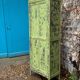 Armoire bonnetière parisienne ancienne patine kaki
