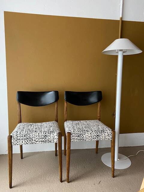 Pair of vintage Scandinavian chairs 60
