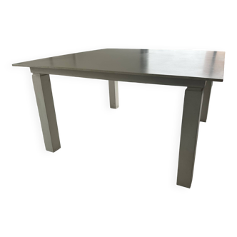 Table de salle à manger en béton blanc