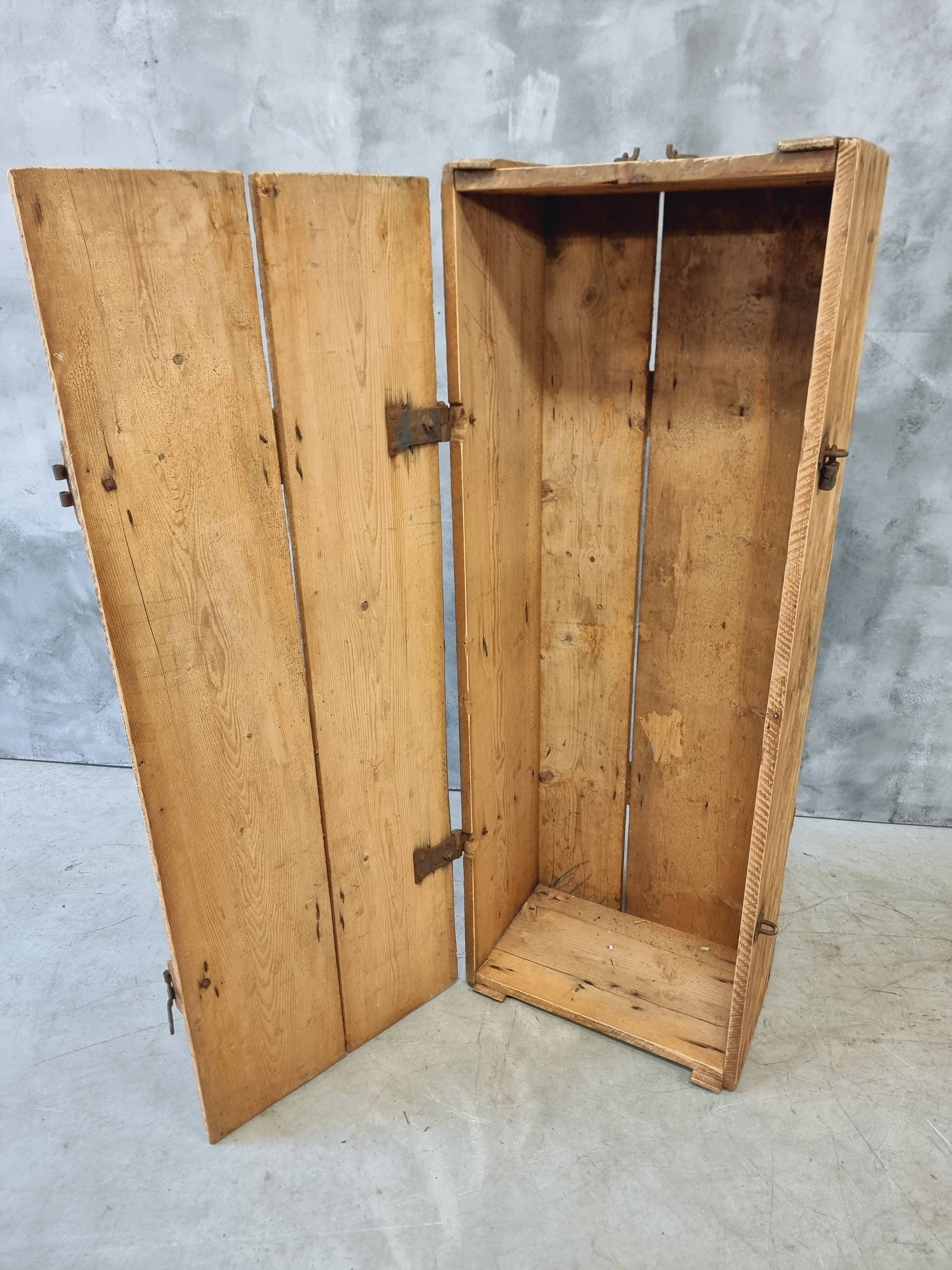Coffre ancien table basse XIXe siècle 57x152 cm