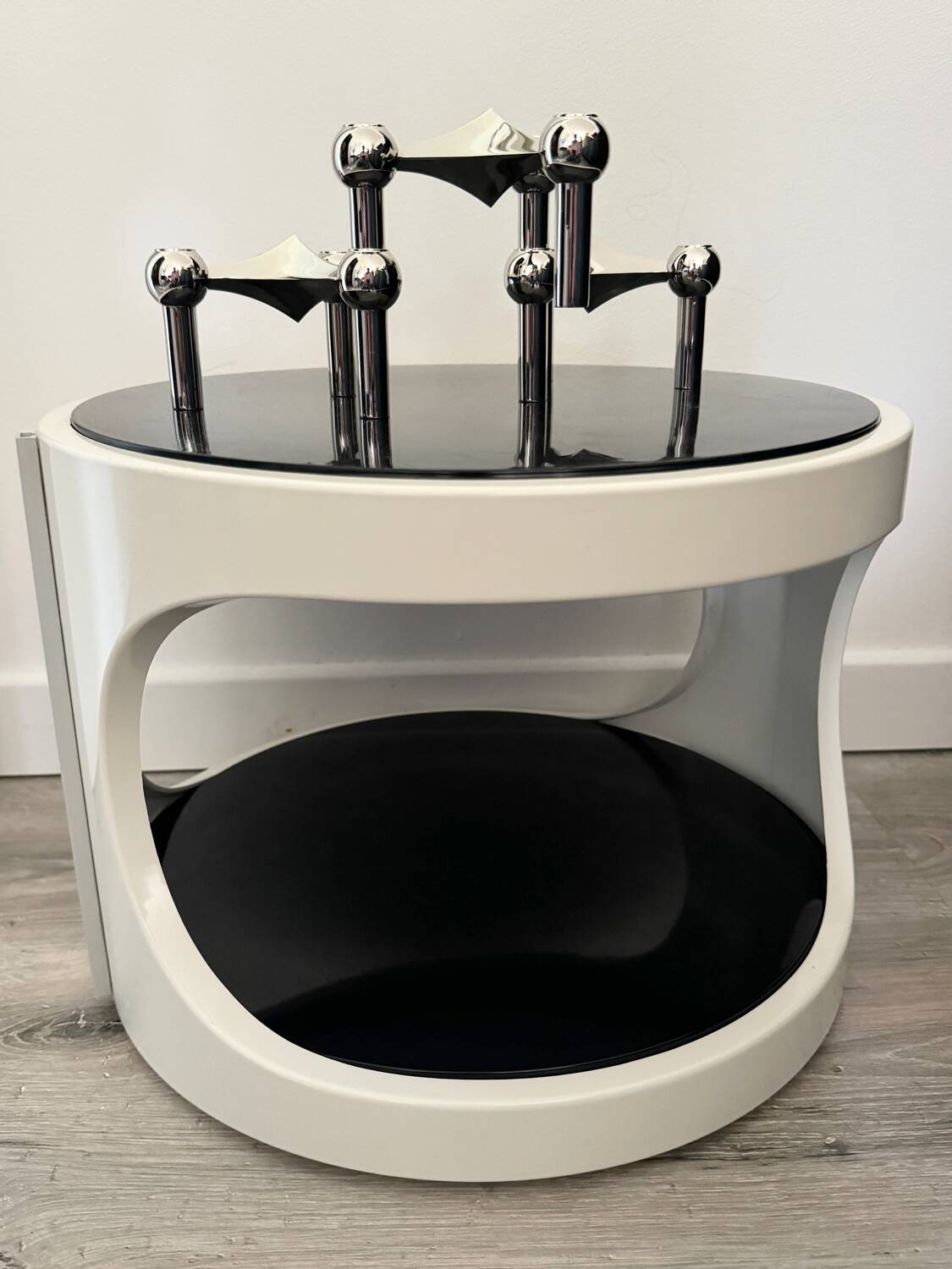 Vintage side table Flair