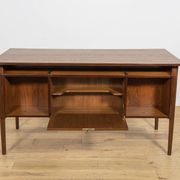 Autonomous teak desk from the 1960s, Denmark