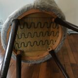 Grey mmoute chair
