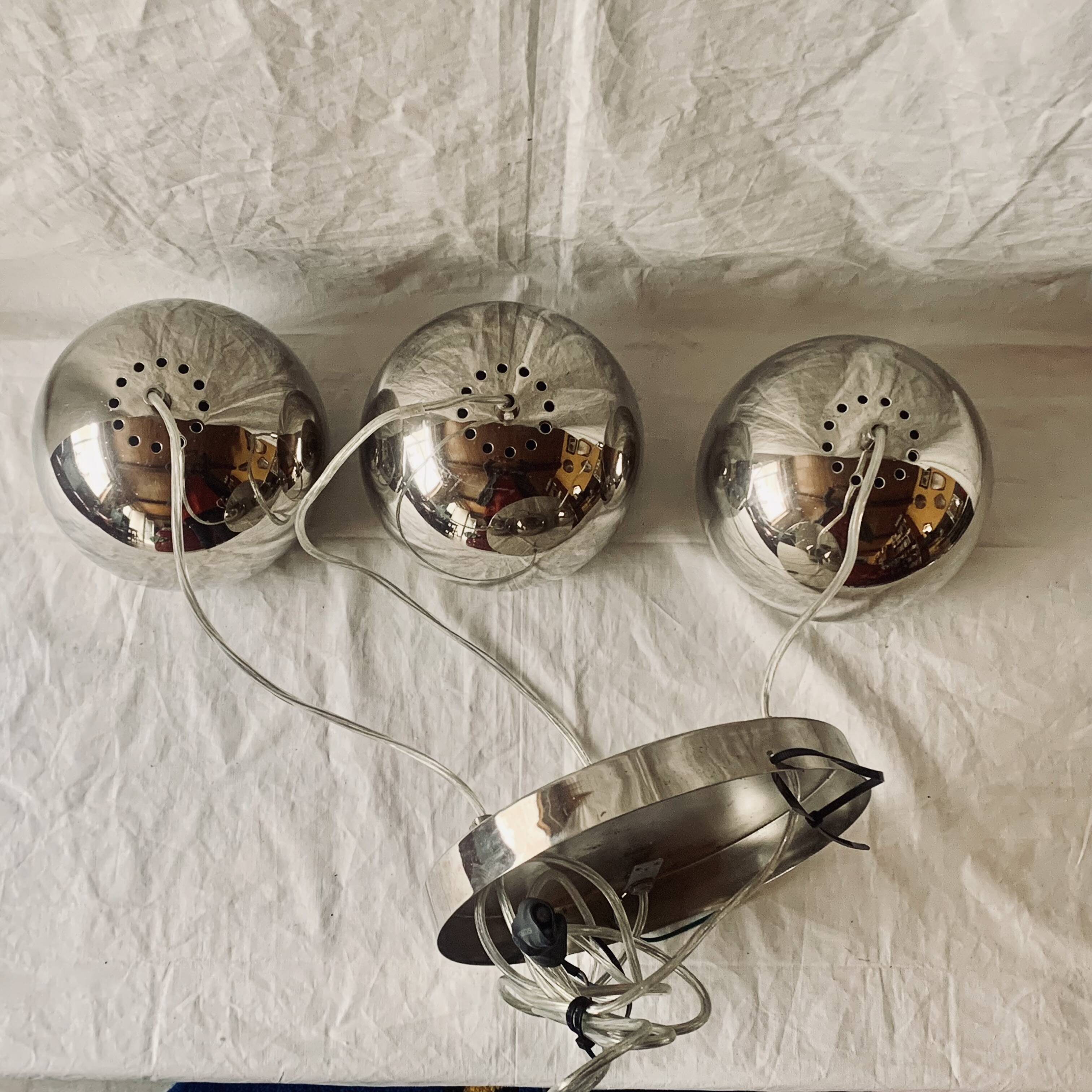 Space Age waterfall pendant light with 3 globes in chrome metal