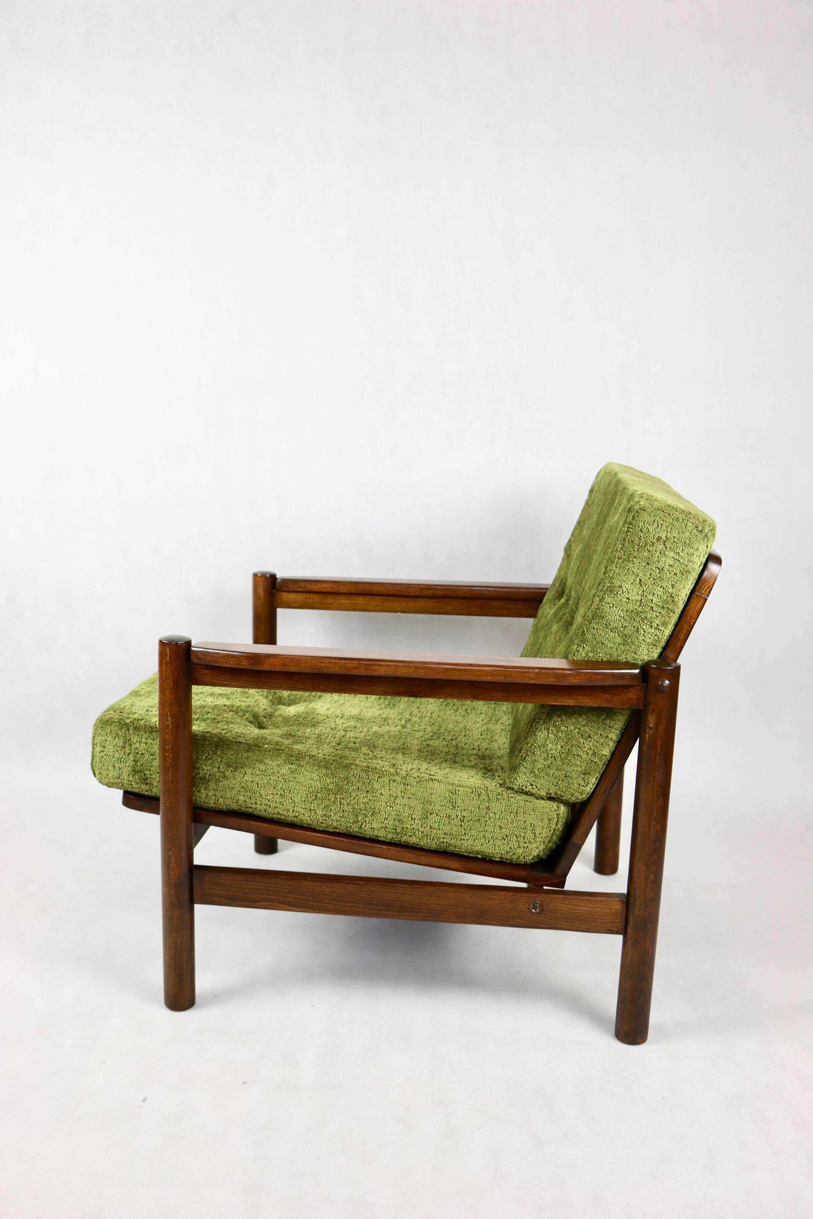 Vintage armchair in green olive, 1970s