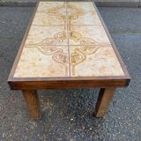 Table basse bois massif et céramique des années 1970 84x44cm