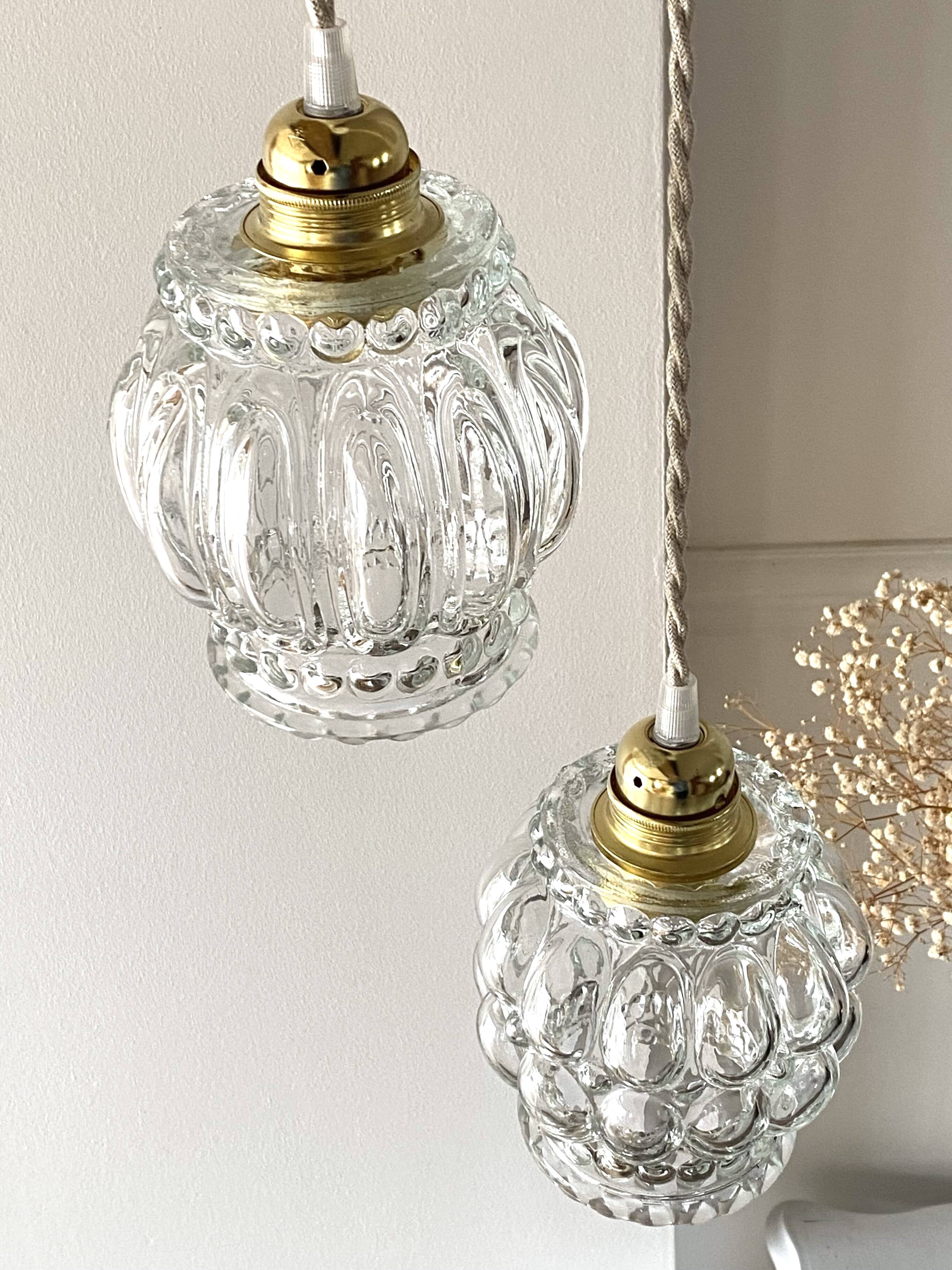 Suspension cascade glass "bubble"