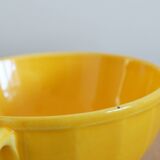 Service of 5 yellow cups and saucers