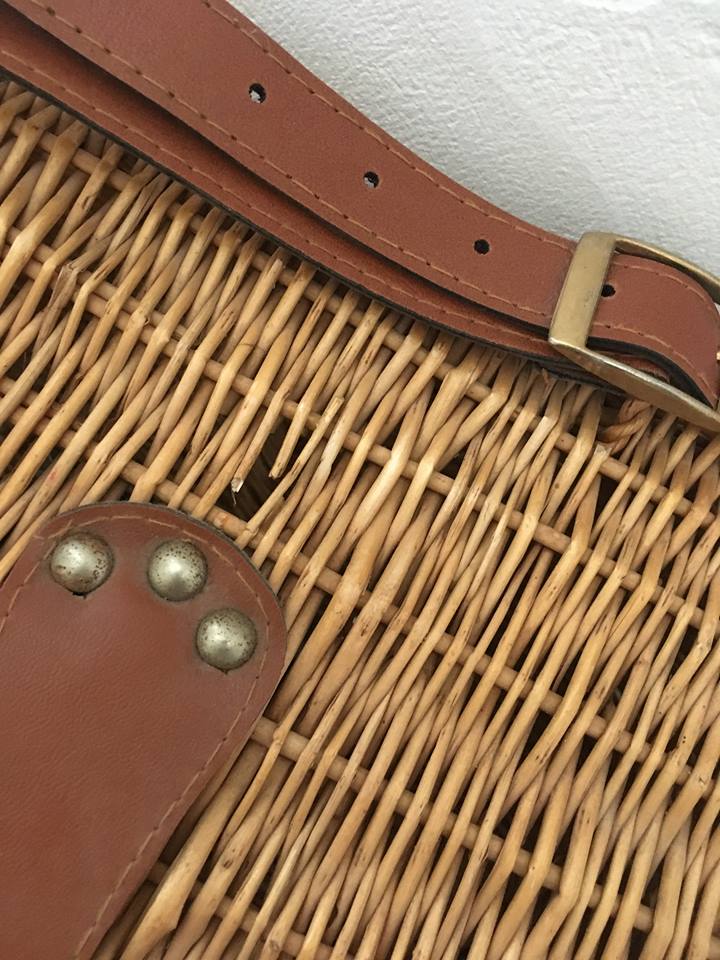 Panier en osier style ancien panier de peche