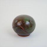 Ceramic nesting pocket emptier