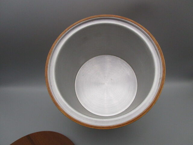 Vintage ice bucket in wood and metal
