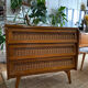 Commode en rotin vintage pied compas
