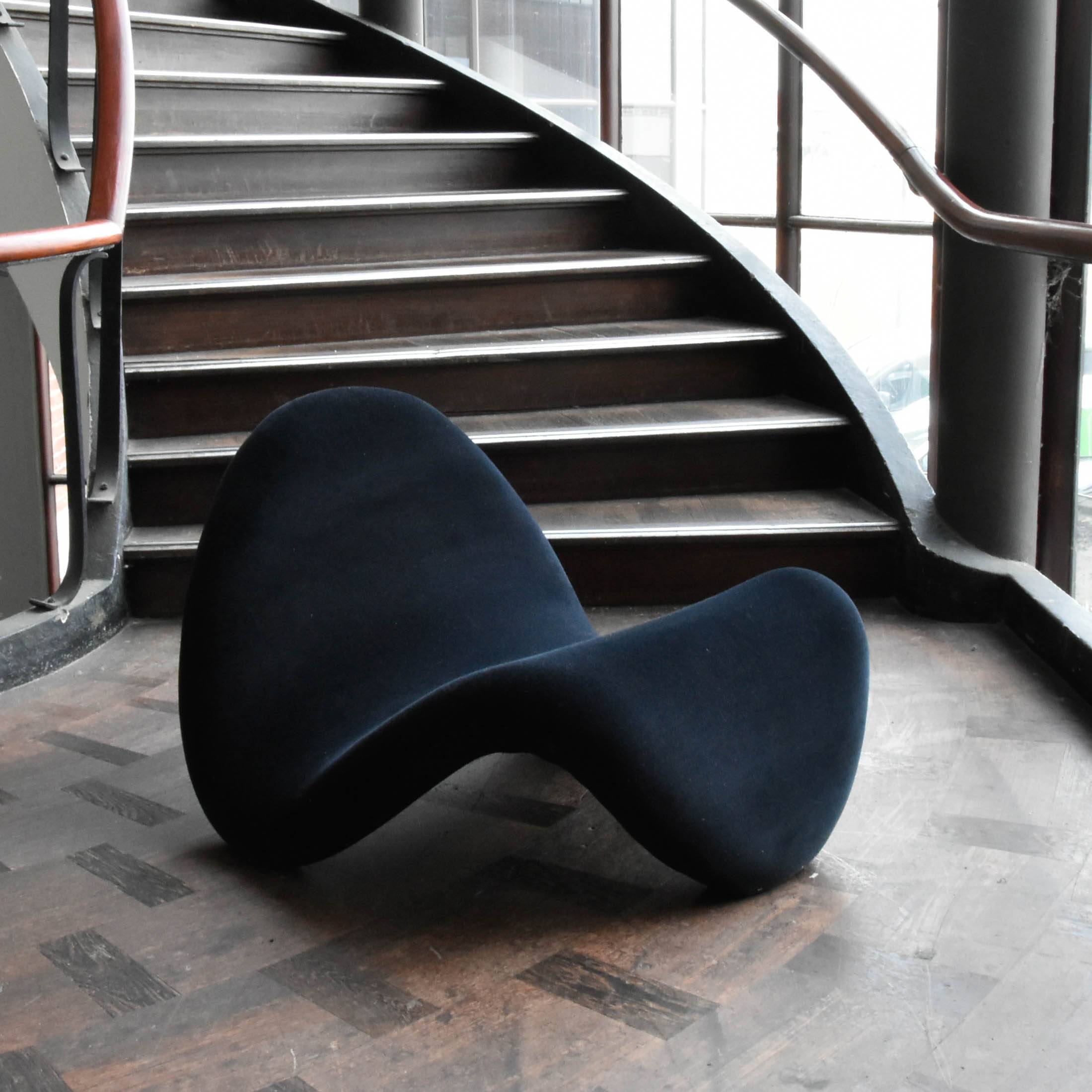 Artifort Tongue Chair