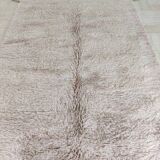 Handmade pure wool rug, size 1.5/2.5 m.