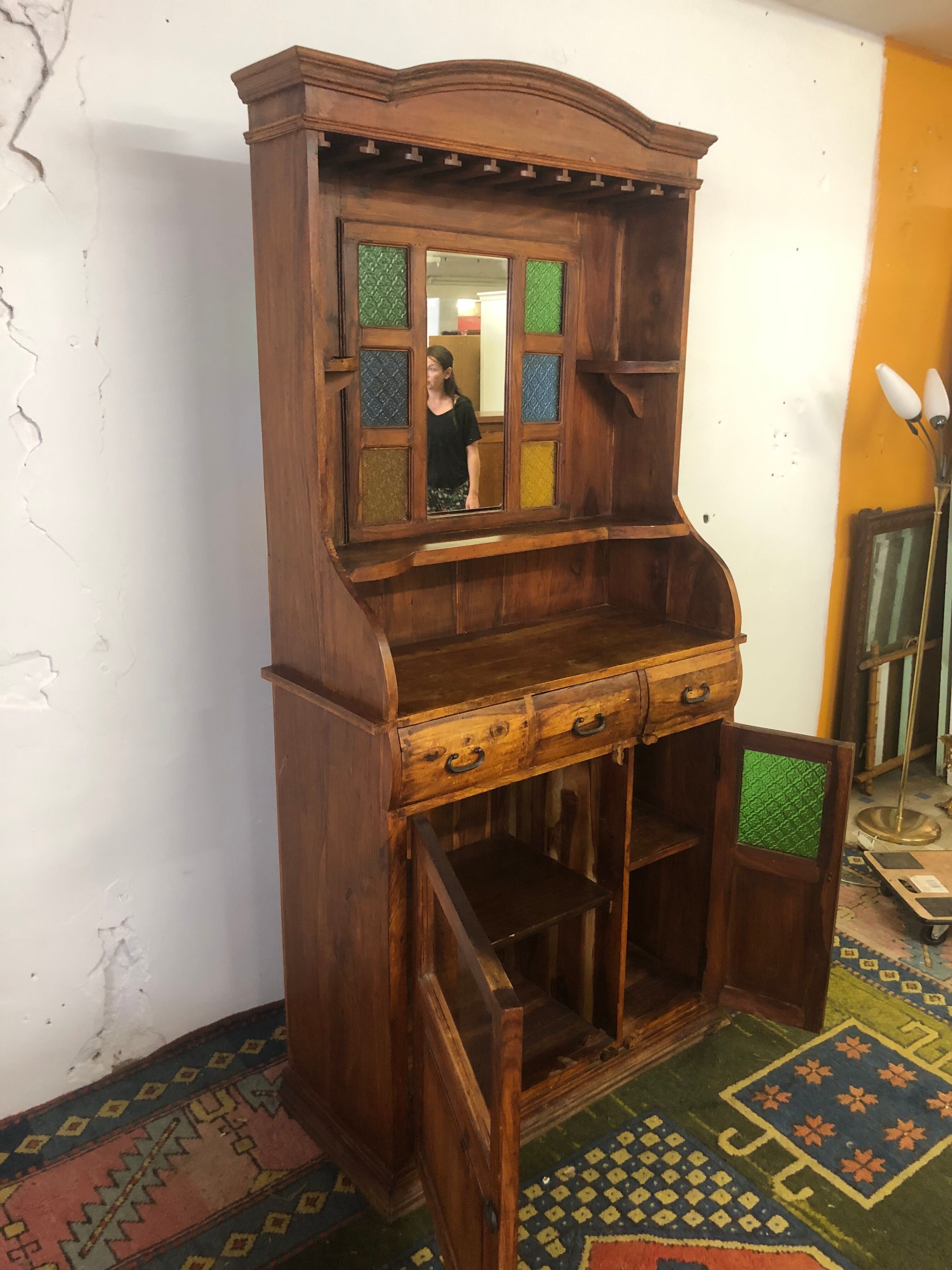 Back-bar furniture or bar bottom