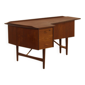 Bureau Boomerang de Peter Løvig Nielsen pour Hedensted mobelfabrik, 1960