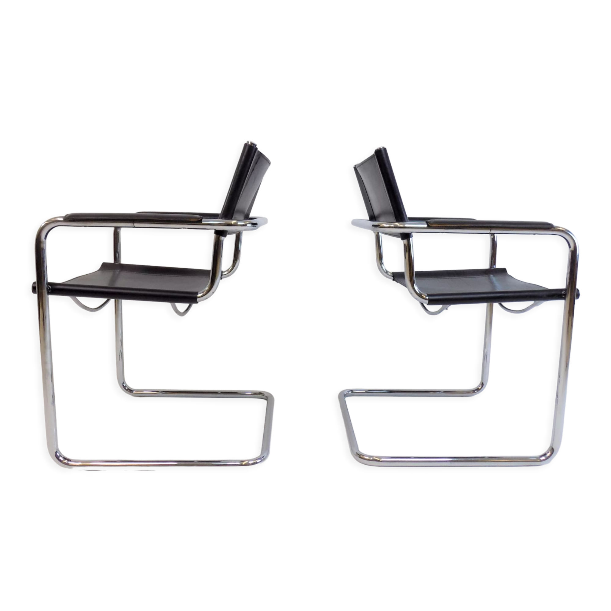 Matteo grassi mg5 set of 2 leather cantilever chairs